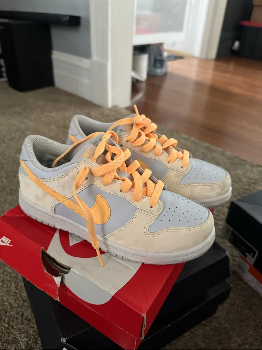 Nike Low-Top Sneakers in Pale Blue, Cream & Orange
